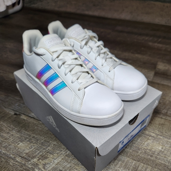 ADIDAS GRAND COURT 2.0 SUSTAINABLE SNEAKERS Size 6.5 women, 5 youth - Picture 7 of 8